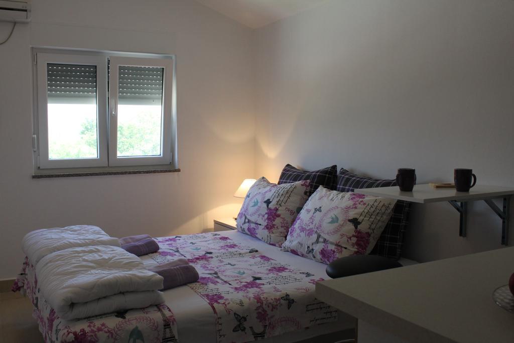 Apartments Bellator Šilo Exteriör bild